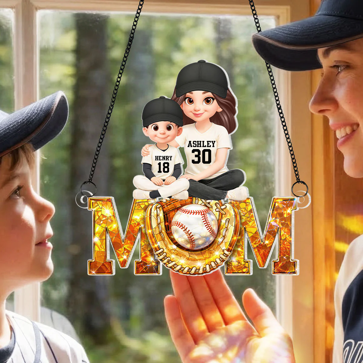 Baseball Mom And Kids Sitting We Caught The Best Mom - Personalized Suncatcher - Heartfelt Mother's Day Gift for Mom, Wife - Image 3