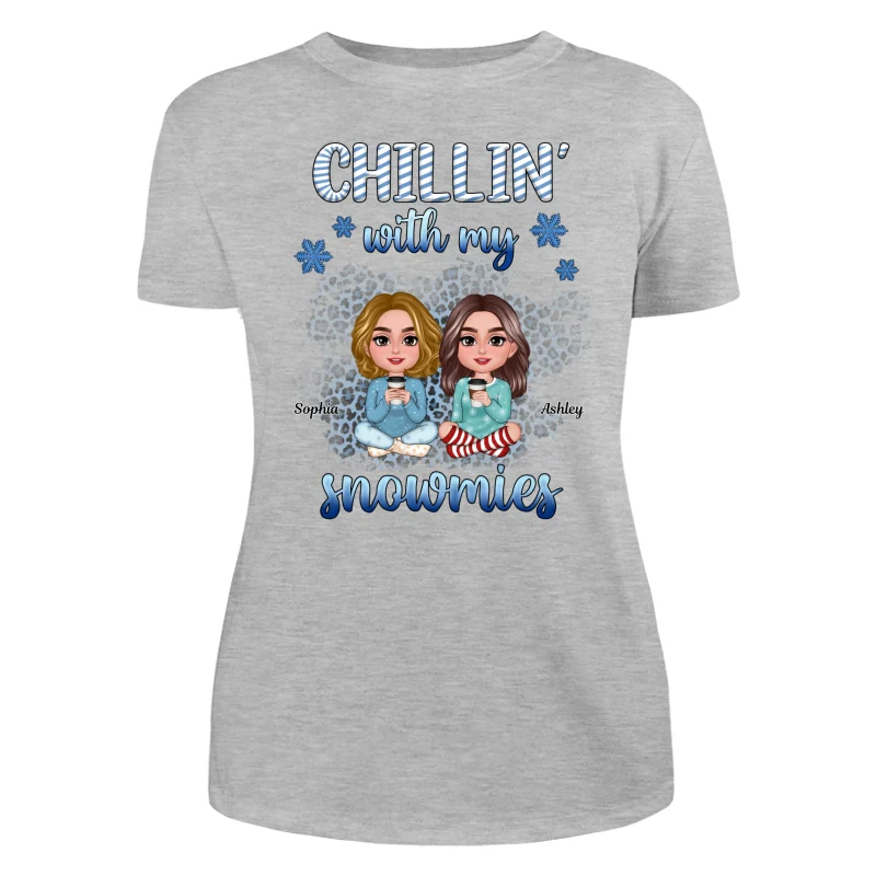 Chillin‘ With My Snowmies Blue Besties Sitting Christmas Personalized Shirt - Image 10