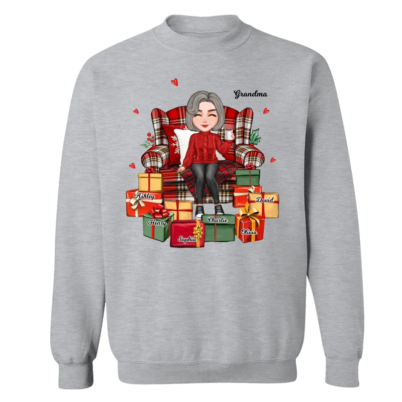 Christmas Cute Grandma Sitting On Chair Favorite Gifts Kids Names Personalized Shirt - Image 18