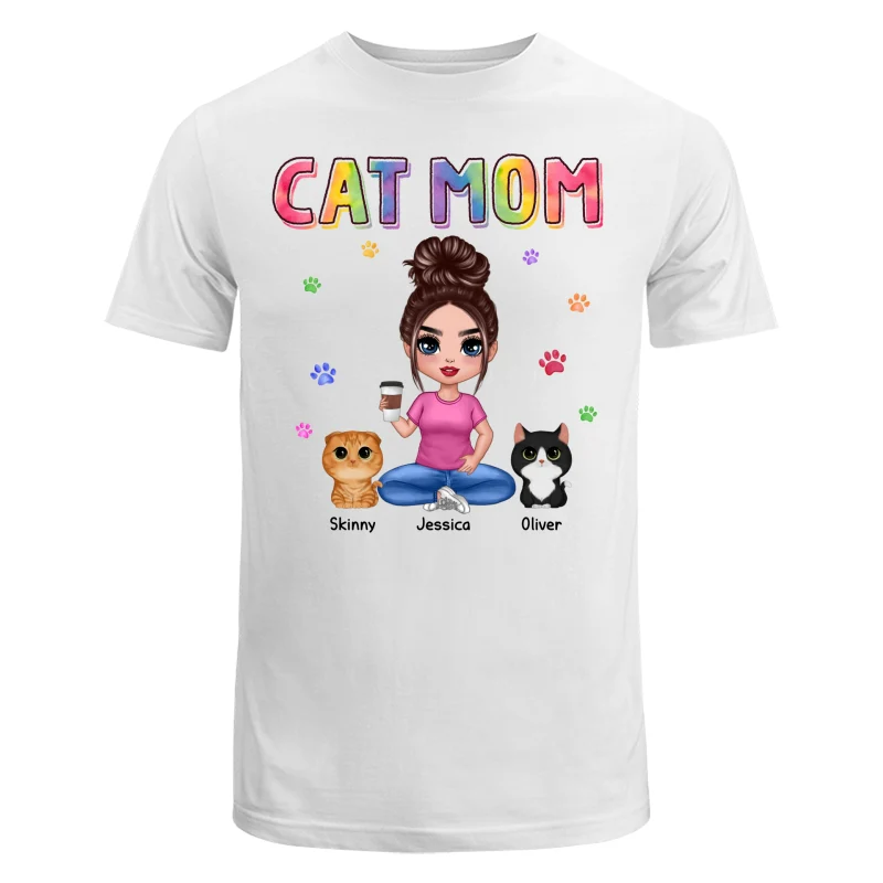 Colorful Paws Cat Mom Doll Woman Sitting With Watercolor Cute Cats Personalized Shirt - Image 5