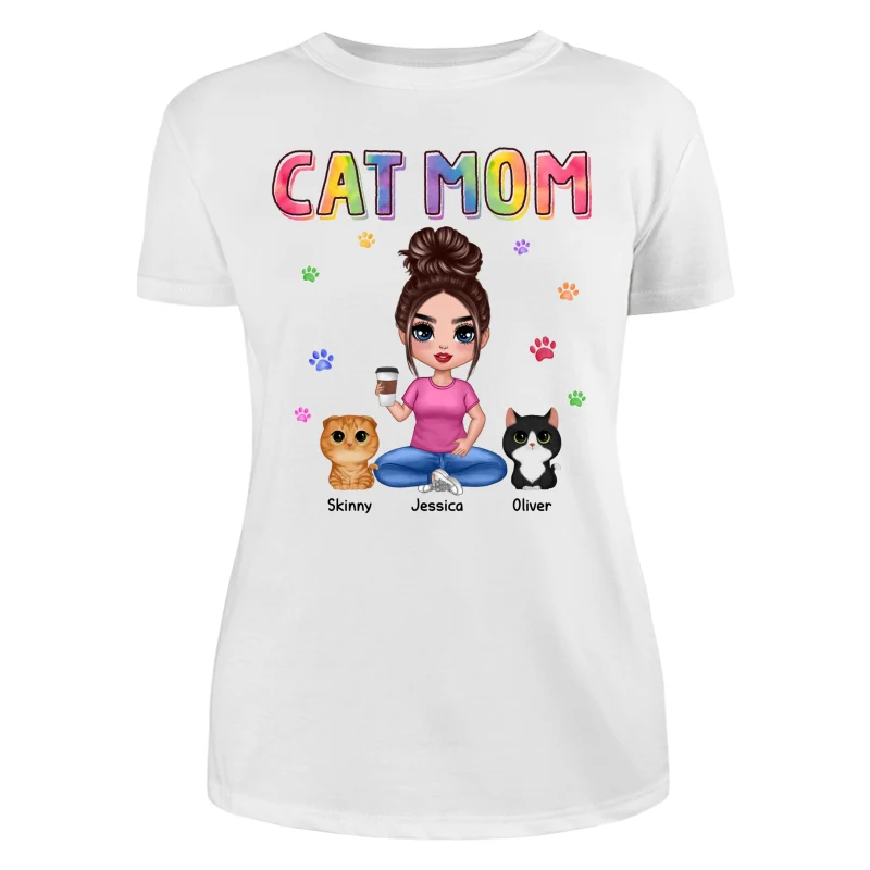 Colorful Paws Cat Mom Doll Woman Sitting With Watercolor Cute Cats Personalized Shirt - Image 9