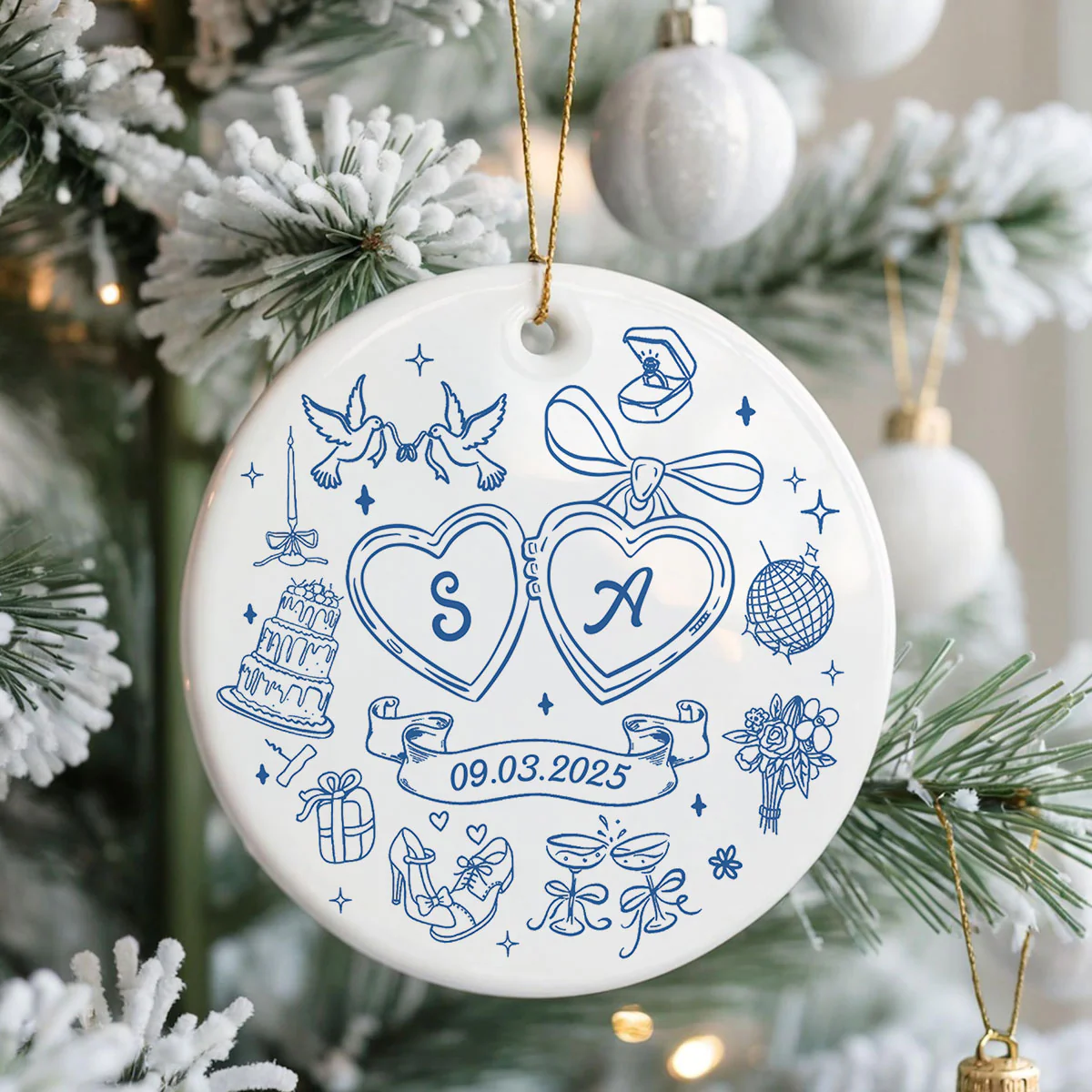 Couple Initials Locket Coquette Doodle Personalized Ceramic Ornament, First Christmas Gift, Married, Engagement Gift for Couples - Image 4