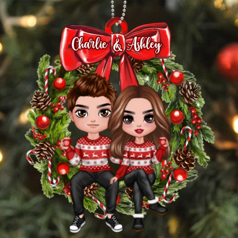Couple Sitting On Christmas Wreath Personalized Wooden Ornament - Image 4