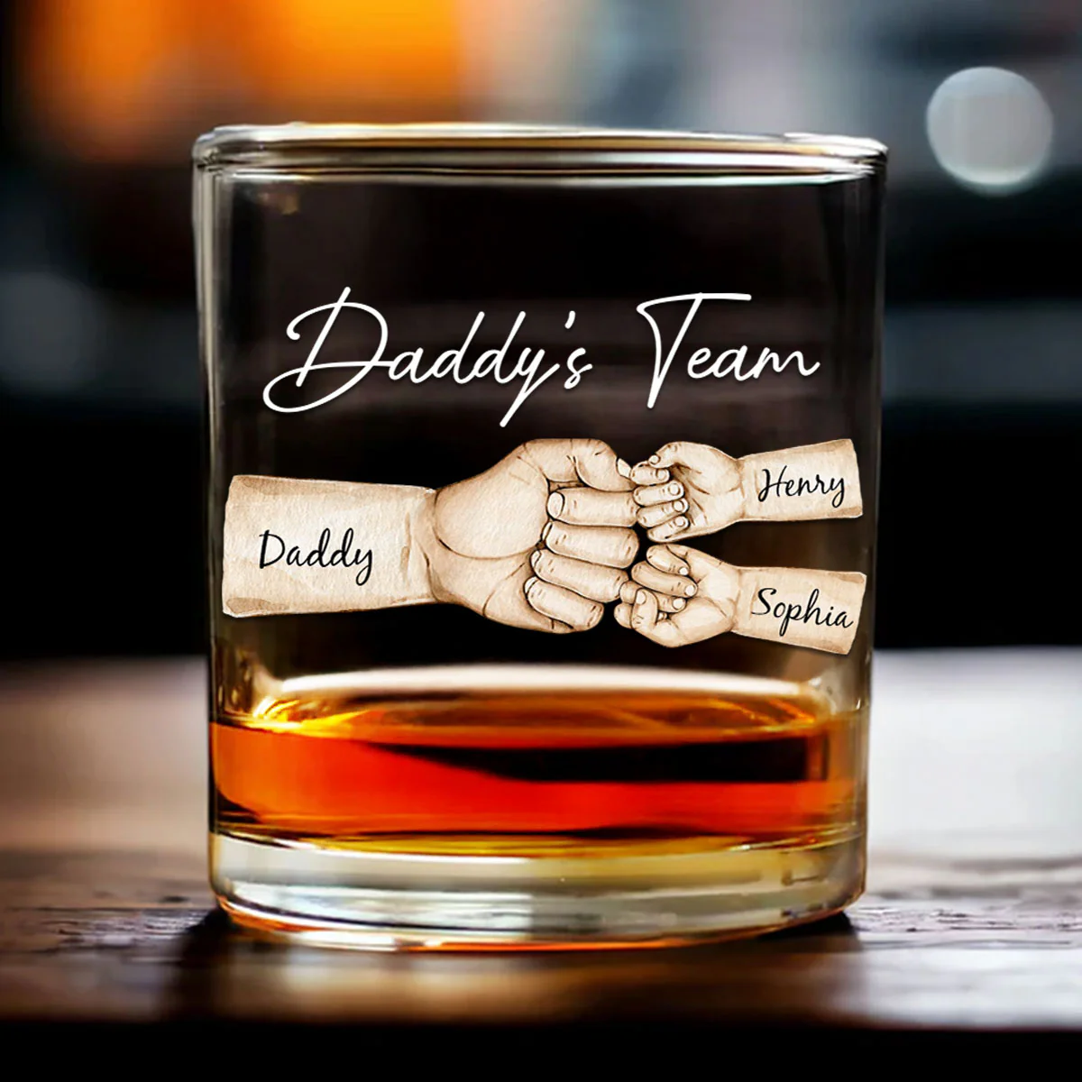 Daddy's Team Fist Bump Personalized Wine Glass, Father's Day Gift For Dad, Gift for Husband, Gift for Grandpa - Image 2