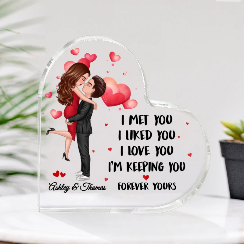 Doll Couple Kissing Hugging I Met You I Love You Personalized Acrylic Heart Plaque - Anniversary Gift For Couple - Gift For Him Gift For Her - Image 3