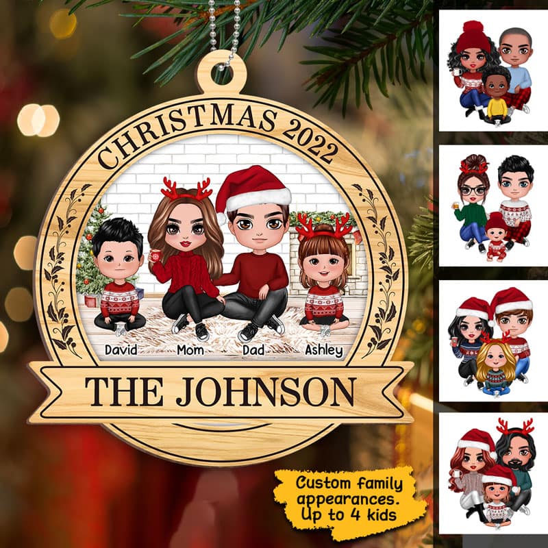 Family Christmas Wreath 2022 Personalized Wooden Ornament - Image 2