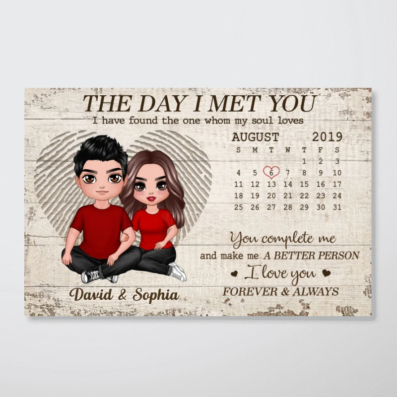 Fingerprint Embracing Doll Couple Sitting The Day I Met You Calendar Anniversary Date Gift For Him For Her Personalized Horizontal Poster - Image 3