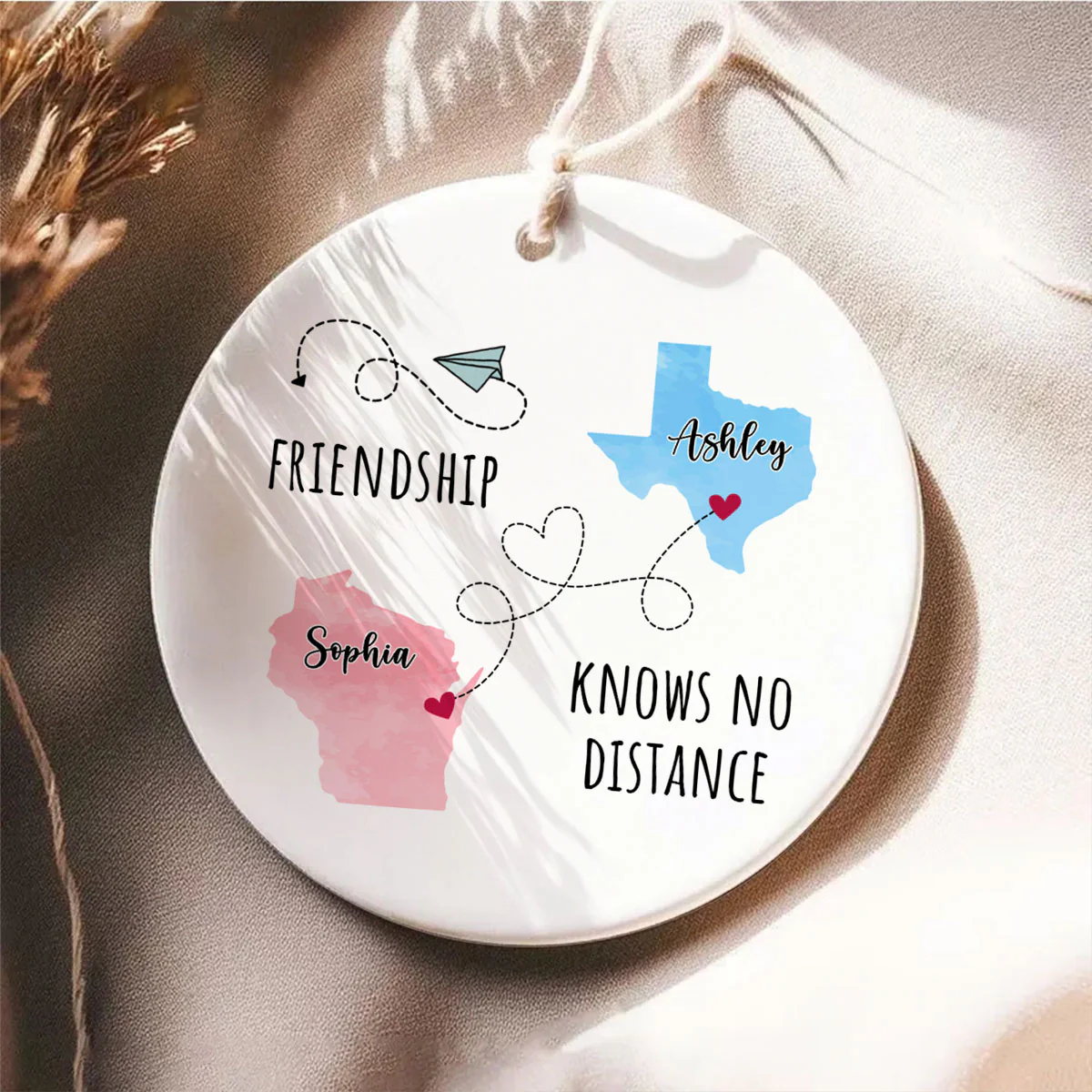 Friendship Sisters Family Love Knows No Distance Personalized Circle Ceramic Ornament, Long Distance State To State Togetherness Gift - Image 8