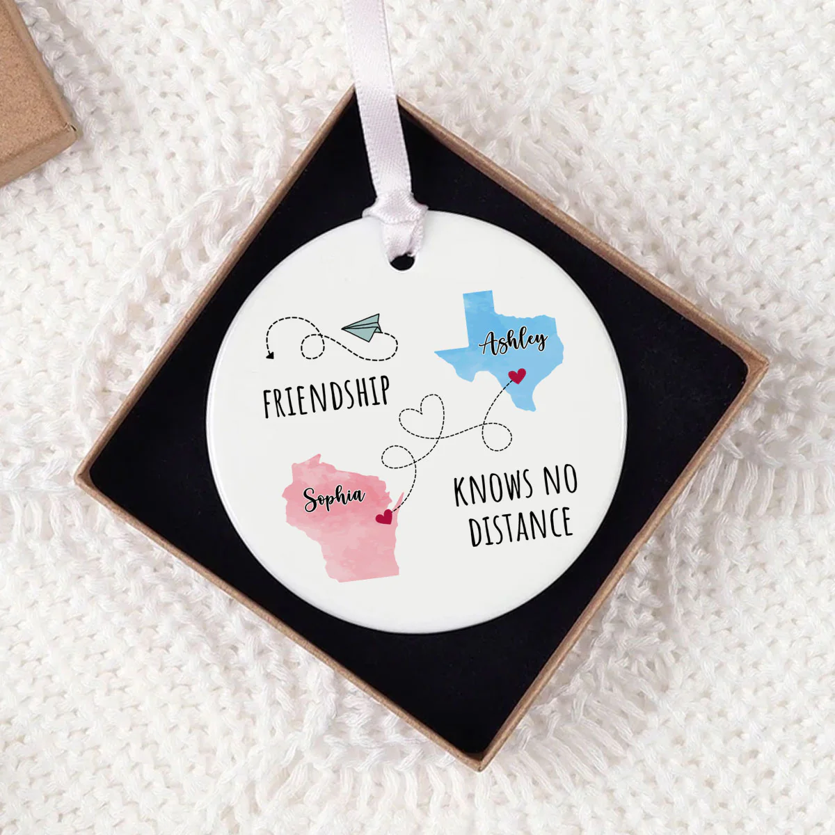 Friendship Sisters Family Love Knows No Distance Personalized Circle Ceramic Ornament, Long Distance State To State Togetherness Gift - Image 9