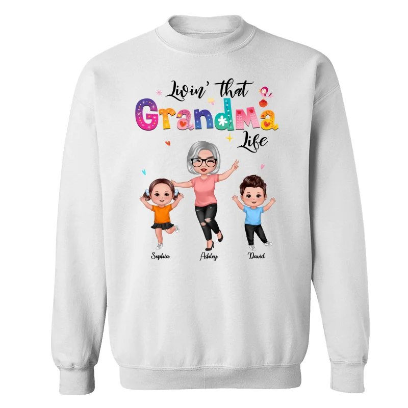 Livin‘ That Grandma Life Happy Grandma Grandkids Personalized Shirt - Image 17