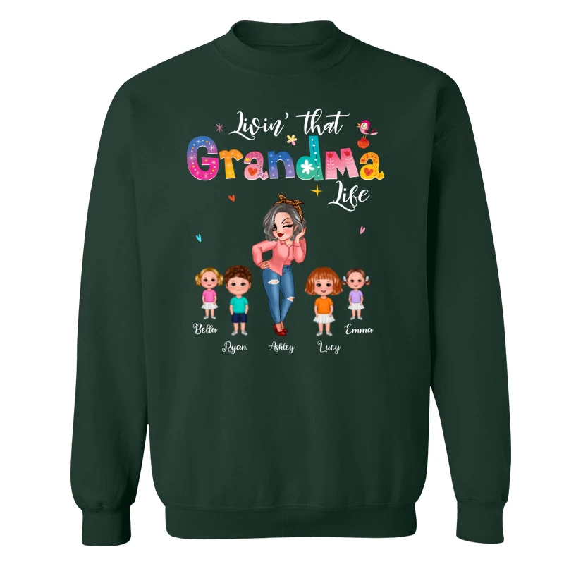 Livin‘ That Grandma Life Pretty Woman & Kids Gift For Grandma Personalized Dark Shirt - Image 18