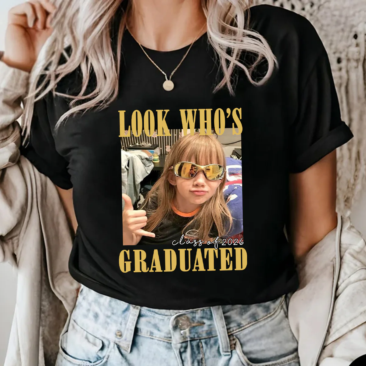 Look Who's Graduated Class Of 2026 - Personalized Shirt - Graduation Gift, Family Matching Shirt Graduation Party Celebration - Image 3