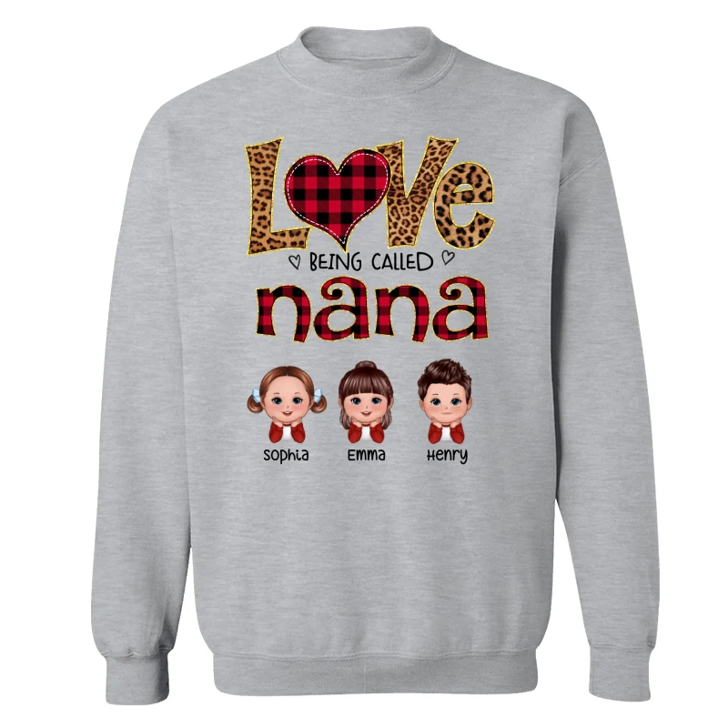 Love Being Called Grandma Grandkids Chin On Hands Personalized Shirt - Image 14