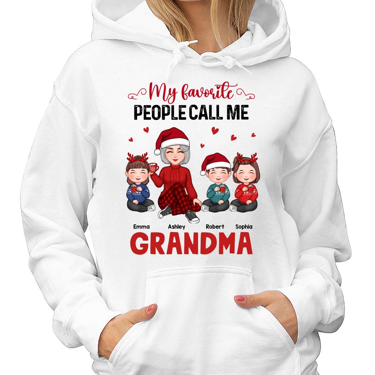 My Favorite People Call Me Grandma Cute Grandma And Kids Sitting Christmas Personalized Shirt - Image 4