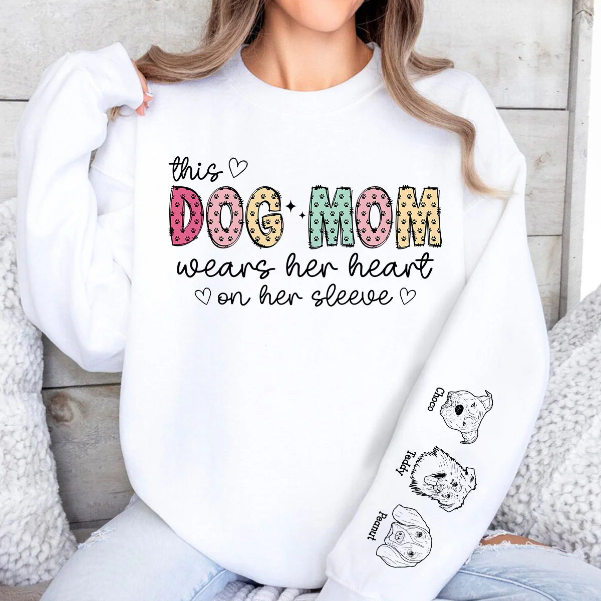 Paw Pattern, This Dog Mom Wears Her Heart On Her Sleeve, Custom Dog Name, Dog Mama, Personalized Sleeve Printed Sweatshirt - Image 6