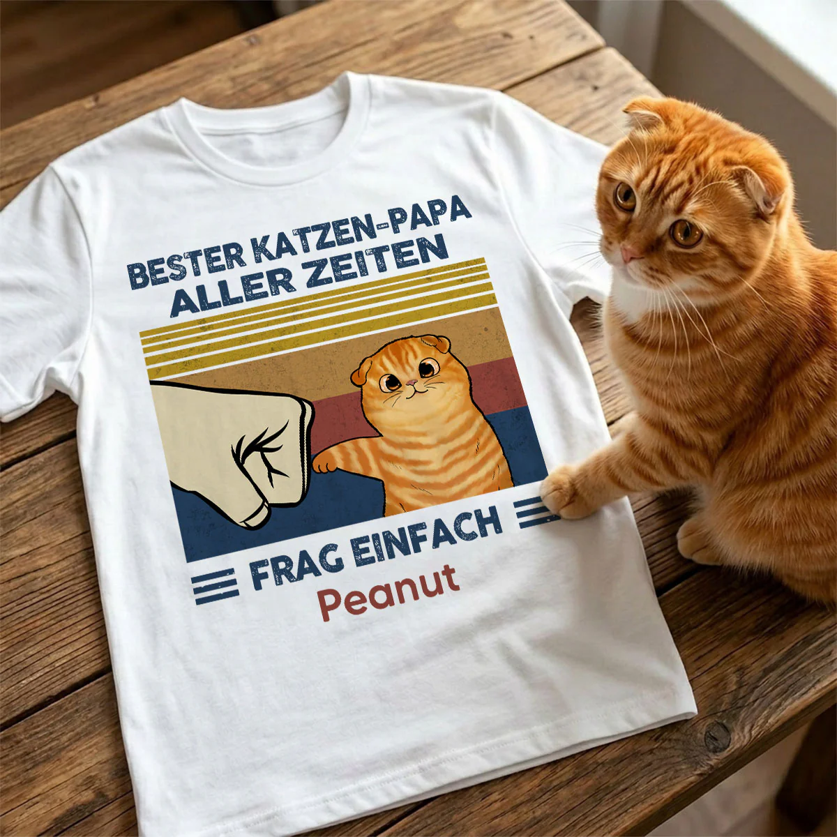 Perfektes Geschenk für Katzenväter – Personalisiertes T-Shirt mit Katzen-Faustgruß - Image 4