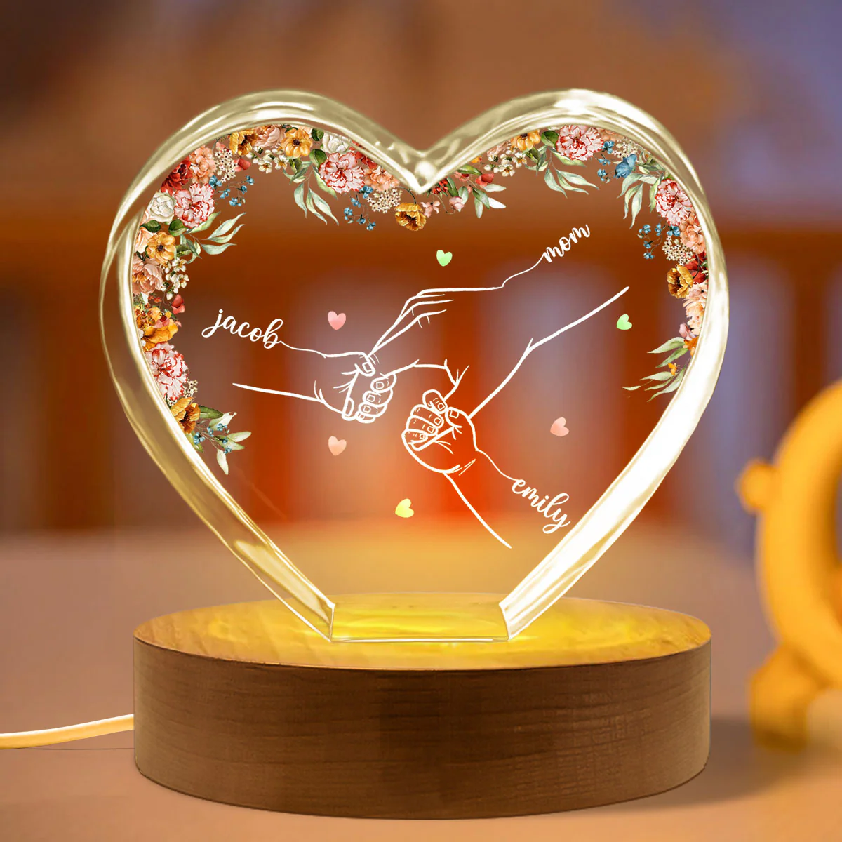 Personalized Name Mom And Kid Hands Premium Crystal Heart LED, A Timeless Treasure for Mom, Free Shipping Included - Image 3