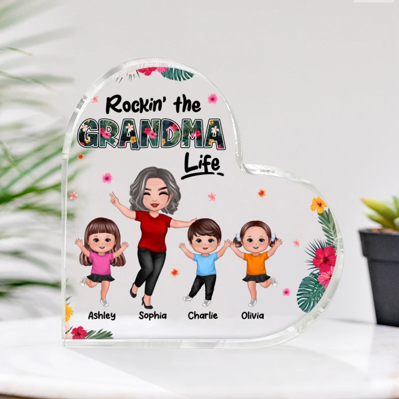 Rockin‘ Grandma Life Happy Doll Grandma Grandkids Personalized Acrylic Heart Plaque - Image 4