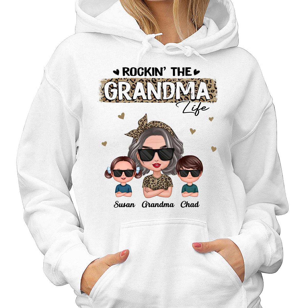Rockin‘ The Grandma Life Cool Grandma & Grandkids Personalized Shirt - Image 4