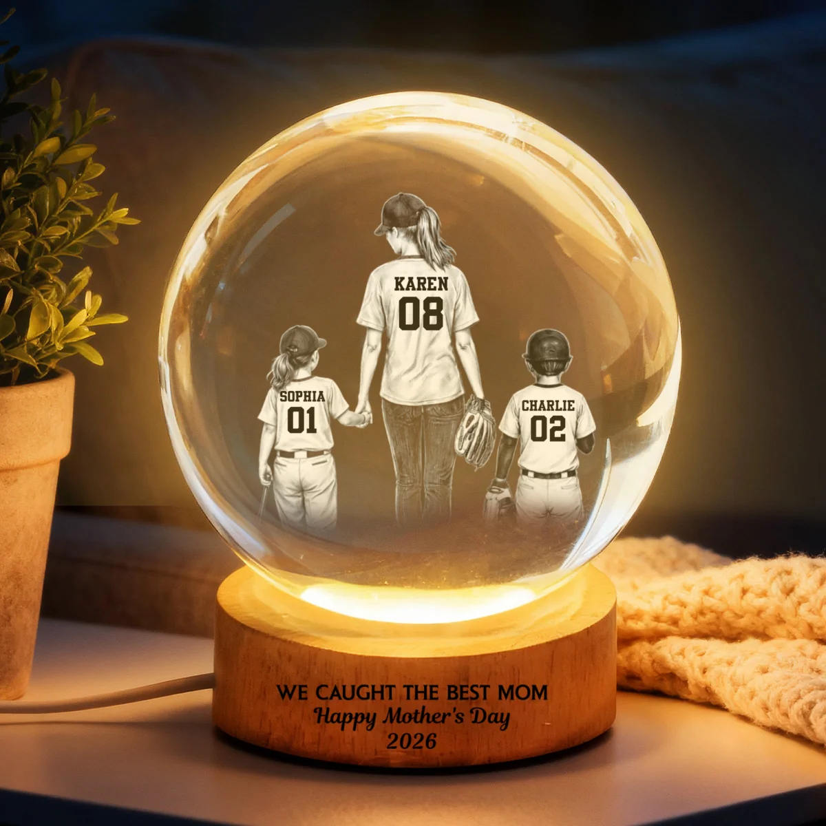 We Caught the Best Mom - Personalized Crystal Ball LED Night Light - Mother's Day Gift for Mom, Wife - Image 9